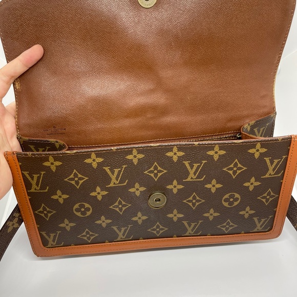 Authentic Louis Vuitton Pochette Damme GM - Picture 9 of 14